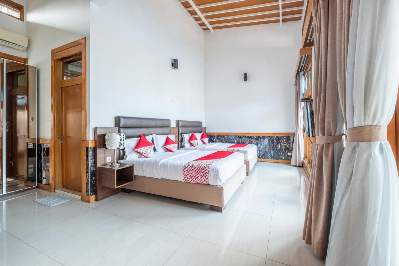 Oyo 1210 Nice Guesthouse Bandung Eksteriør bilde