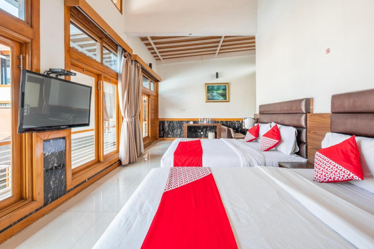 Oyo 1210 Nice Guesthouse Bandung Eksteriør bilde